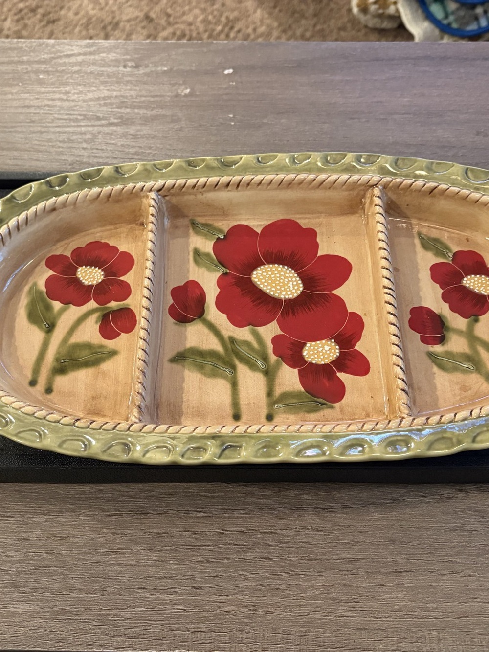 Gibson Floral Divided Serving Tray in Green & Red Like New